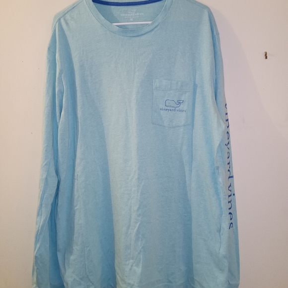 Vineyard Vines woman's size XL - Picture 2 of 3